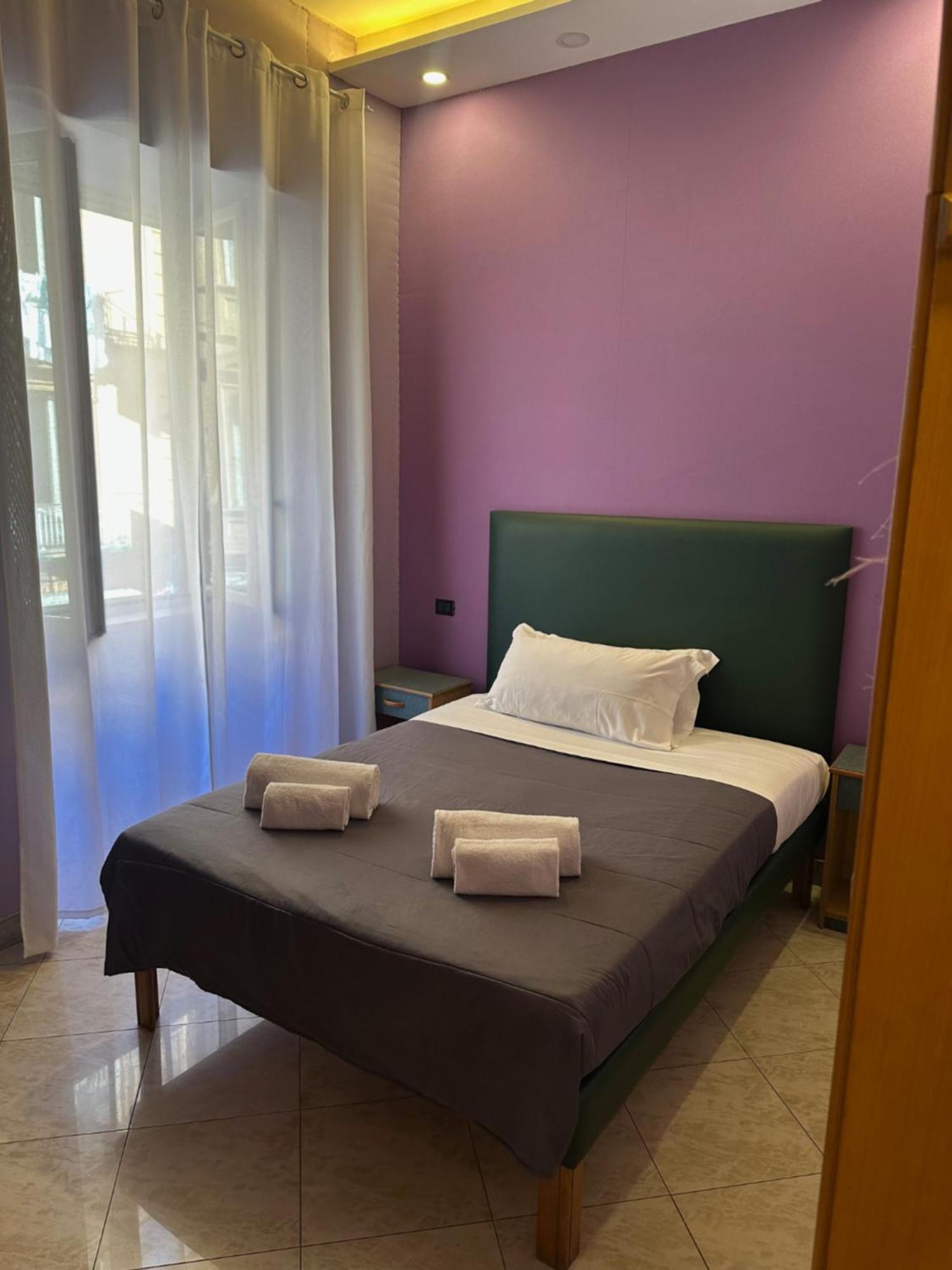 Smart Station Hotel Неаполь Экстерьер фото